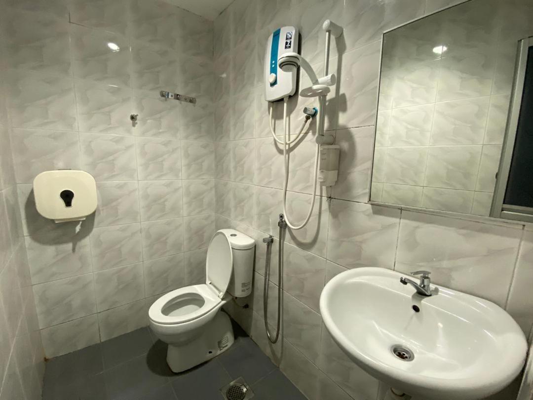 Hotel Zamburger Kota Damansara Εξωτερικό φωτογραφία